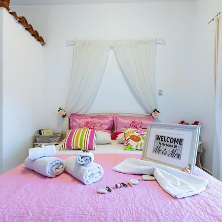 Lions Apartments Poros Town Bagian luar foto